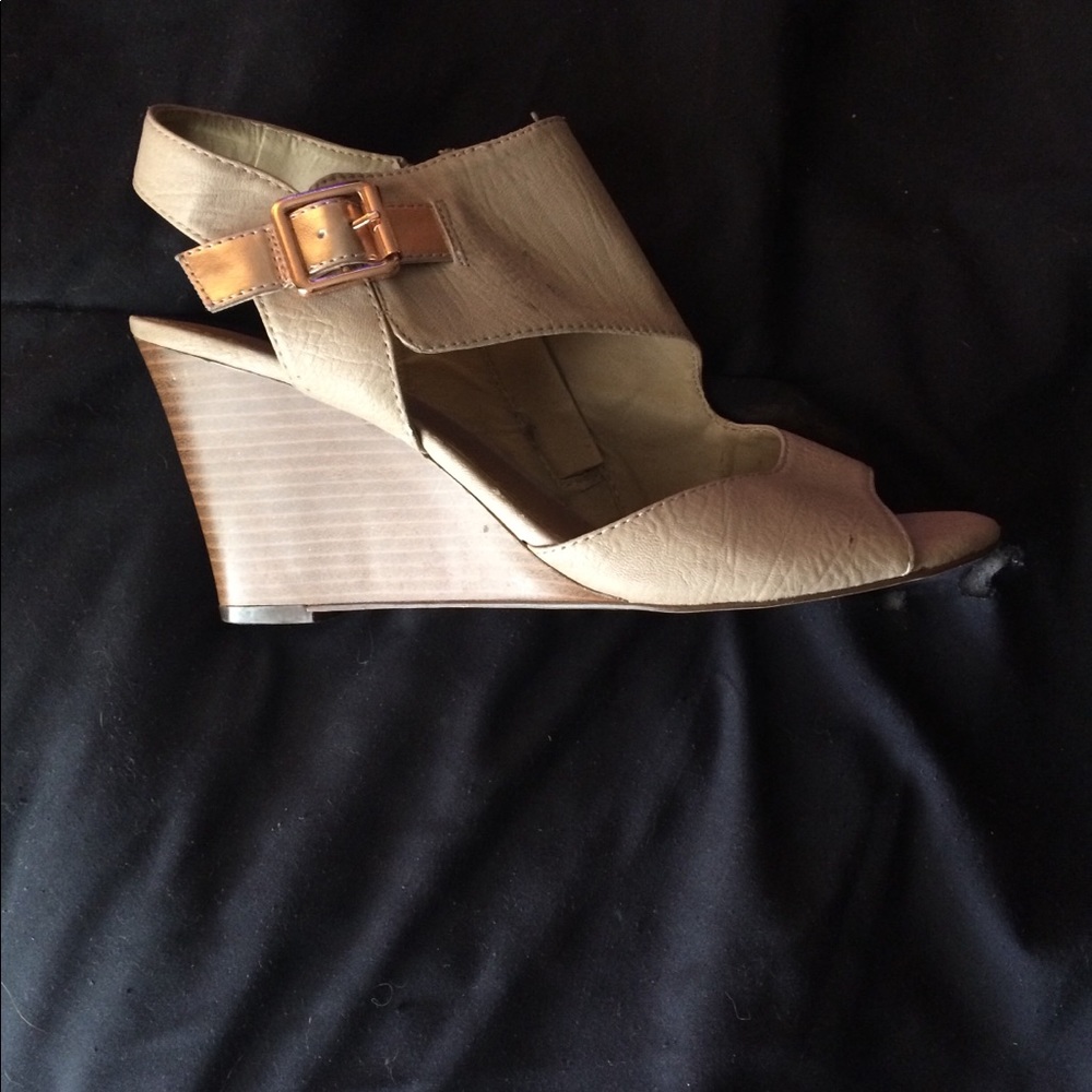 Ladies Beige Wedges